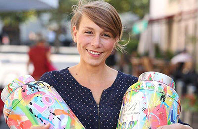 Marie, propriétaire de la boutique Betjeman and Barton Carouge